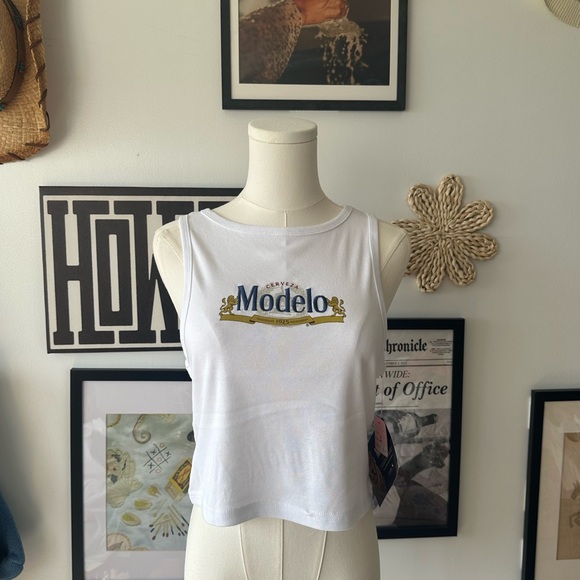 Modelo Tank Top - Picture 6 of 12